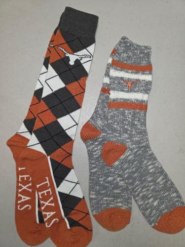ST13 Mens NCAA TEXAS LONGHORNS Crew Socks Lot of 2 Pair LARGE New
