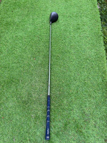Men's Cleveland Launcher Right Handed Driver Stiff Flex 9.5 Loft Steel Shaft (Used)