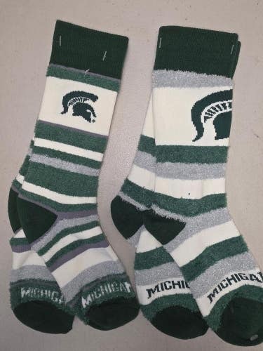 ST63 Mens NCAA MICHIGAN STATE SPARTANS Crew Socks Lot of 2 Pair MEDIUM New