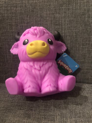 Squishy Highland Cow Squeezy Fidget Toy Pink New with Tags