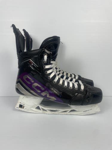 Used Size 9.5 Regular Senior CCM JetSpeed FT6 Pro Pro Stock Hockey Skates - Purple