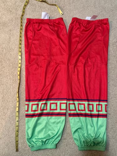 Red Senior XL Premium Socks (Used)
