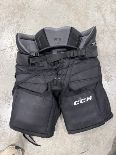 Black Junior Small CCM Premier R1.5 LE Hockey Goalie Pants (Used)