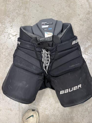 Black Intermediate Medium Bauer Elite Hockey Goalie Pants (Used)