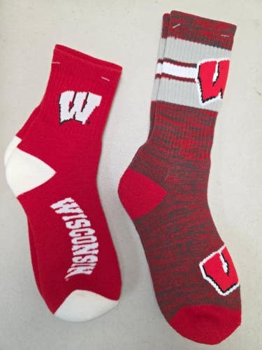 ST65 Mens NCAA WISCONSIN BADGERS Crew Socks Lot of 2 Pair LARGE New