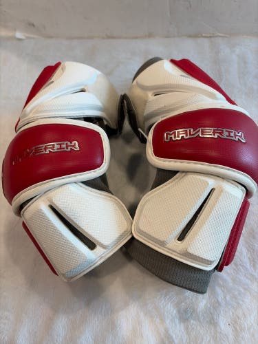 Medium Youth Maverik Rome Arm Pads (Used)