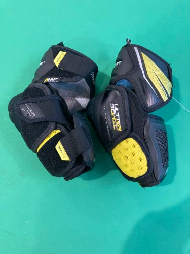 Intermediate Medium Bauer Supreme Ultrasonic Elbow Pads (Used)
