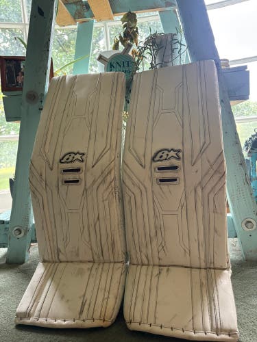 33" Brian's Optik 3 Goalie Leg Pads (Used)