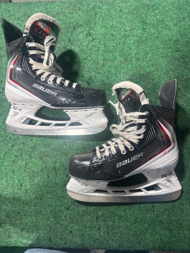 Senior Bauer Vapor XLTX Hockey Skates (Extra Wide) Size 8 (Used)