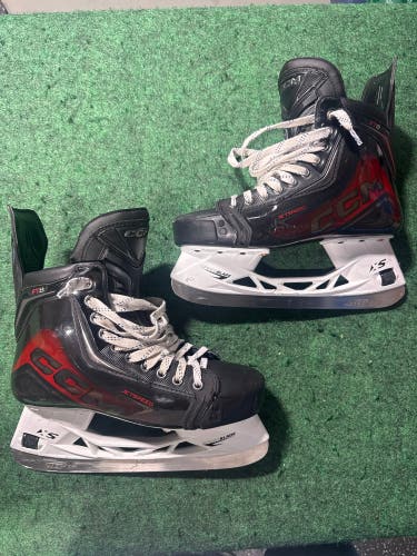 Senior CCM Jetspeed FT8 Hockey Skates (Regular) Size 8 (Used)