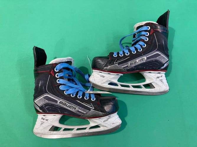 Bauer Vapor X500 Hockey Skates Extra Wide Width Size 5 (Used)
