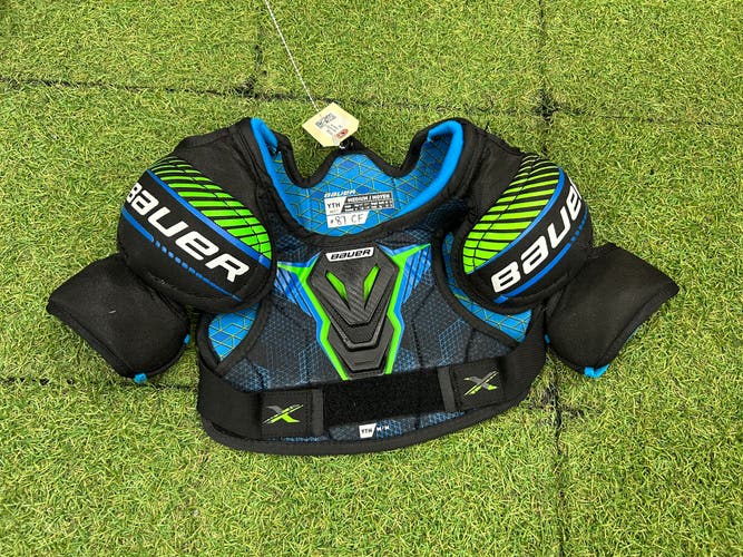 Medium Youth Bauer X Shoulder Pads (Used)