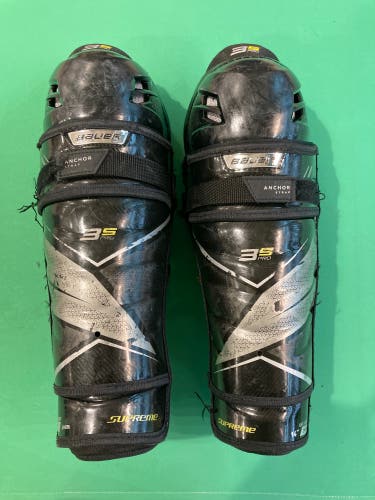 Senior Bauer Supreme 3S Pro Shin Pads 14" (Used)