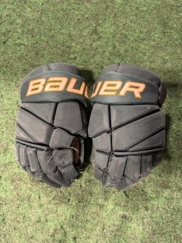 Green Junior Bauer Team Vapor Elite Gloves Gloves 12" (Used)  Vermont Junior Catamounts
