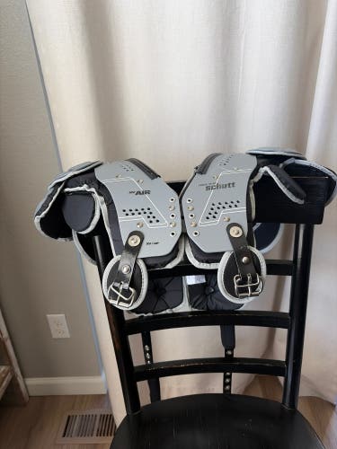 Large Adult Schutt XV HD Shoulder Pads (New)