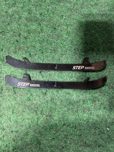 Step Blacksteel Replacement Steel Blades 215 mm (Used)