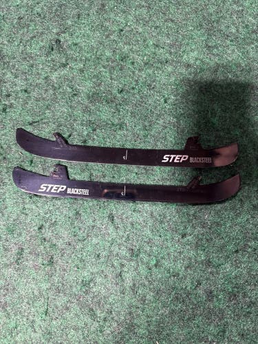 Step Blacksteel Replacement Steel Blades 215 mm (Used)