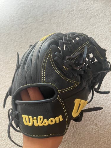 Wilson A950 RH Infield Baseball Glove 11.75" (Used)