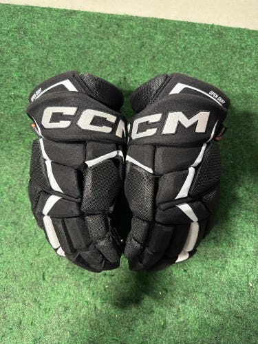 Black Women's CCM JetSpeed FTW Gloves 13" Tapered (Used)