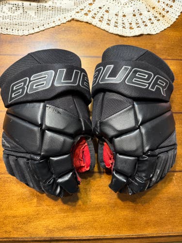 Bauer Vapor X Gloves 13" (Used)