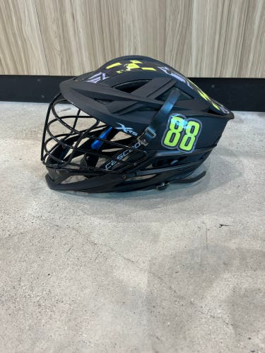 Black Adult Cascade XRS Helmet (Used)