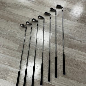 2016 Titleist 716 AP2 Right Handed Iron Set Regular Flex (7 Clubs) #5 - #9, PW, GW (Used)