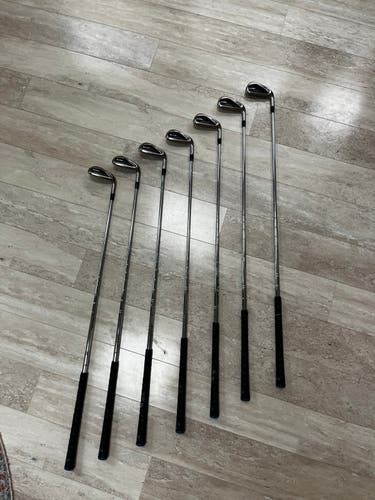 2016 Titleist 716 AP2 Right Handed Iron Set Regular Flex (7 Clubs) #5 - #9, PW, GW (Used)