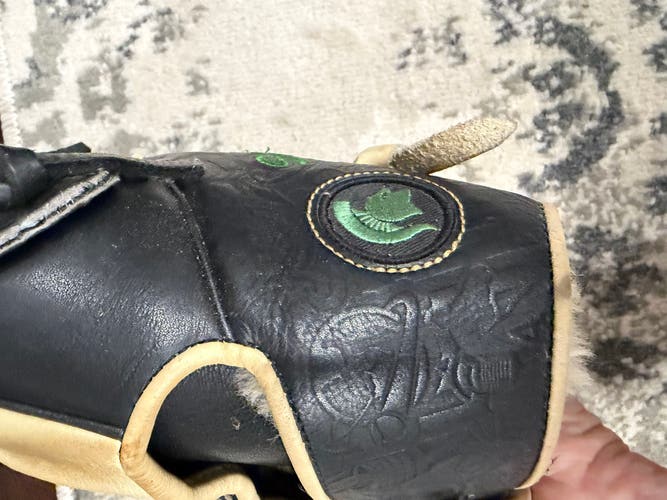 Nike Diamond Elite RH Baseball Glove 11.5" (Used)