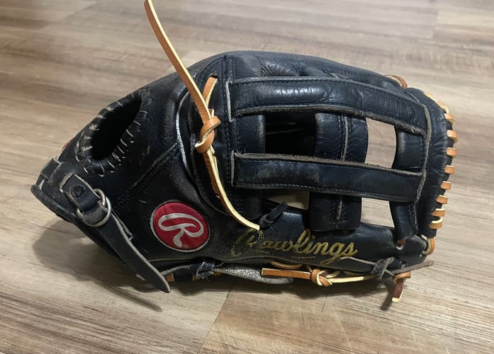 Rawlings Heart of the Hide Baseball Glove