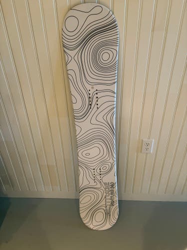 Unisex Snowboard All Mountain Without Bindings True Twin 140 cm (Used)