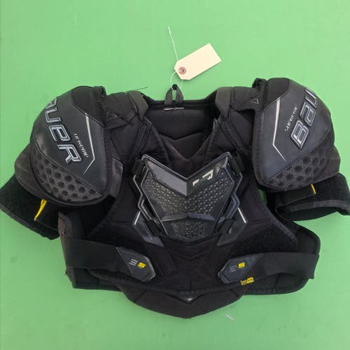 Medium Intermediate Bauer Supreme 3S Pro Shoulder Pads