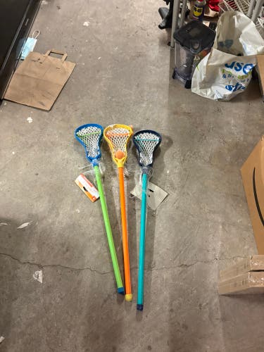 Youth plastic 3 Stick set (Used)