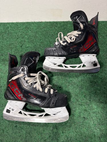 Senior CCM JetSpeed FT880 Hockey Skates (Wide) Size 7.5 (Used)