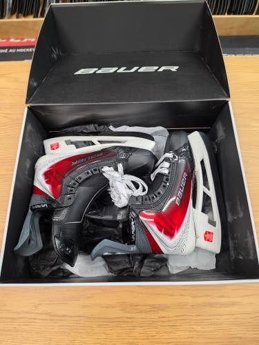 Size 6.5 Fit 3 NEW! Bauer Vapor Flylite Hockey Skates Pro Stock Size 6.5 (New)