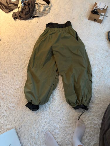 Green Unisex Adult Small G3 Pants (Used)