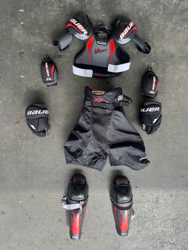 Youth Medium Bauer Starter Kit (Used)