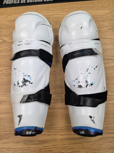 Senior Bauer Vapor Flylite 15" Shin Pads Pro Stock (Used)