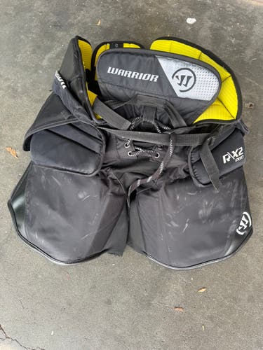 Senior Medium Warrior RX4 Pro+ Hockey Goalie Pants (Used)