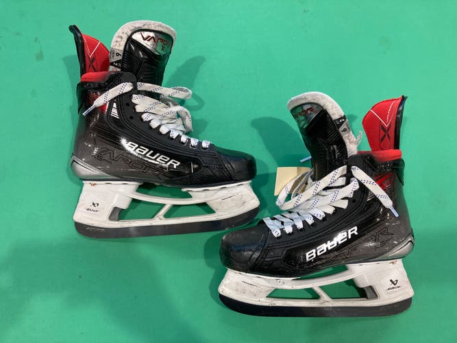 Bauer Vapor X5 Pro Hockey Skates Size 6 (Used)