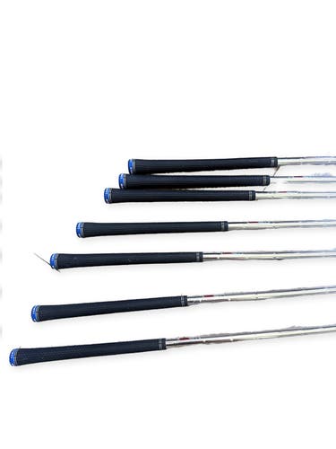 Men's TaylorMade Qi Right Handed Iron Set Stiff Flex (Used)