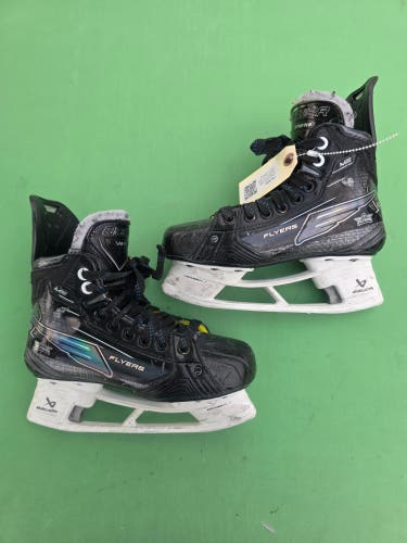 Junior Bauer Supreme M50 Pro Hockey Skates Regular Width Size 3.5 (Used)
