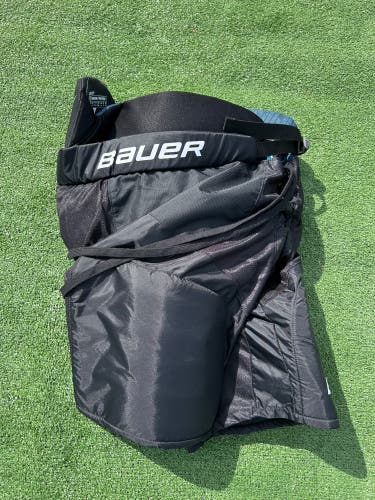 Senior Medium Bauer X Hockey Pants