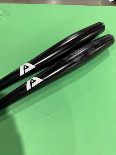 2 Pack - Akadema Bat 31" (Used)