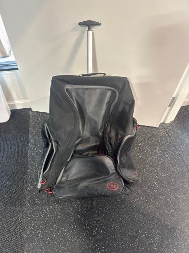 Warrior Wheeled Bag (Used) 25”x18”x16”