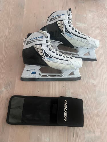 2023 True SVH Pro Two Piece Hockey Goalie Skates Regular Width Pro Stock 8 (Used)