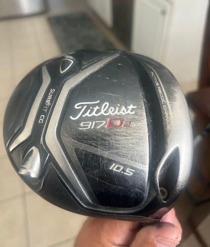 Men's 2017 Titleist 917 D2 Right Handed Driver Regular Flex 10.5 Loft Graphite Shaft 44" (Used)