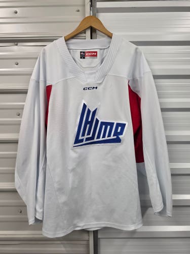 White Size 56 CCM LHJMQ Practice Jersey (Used)