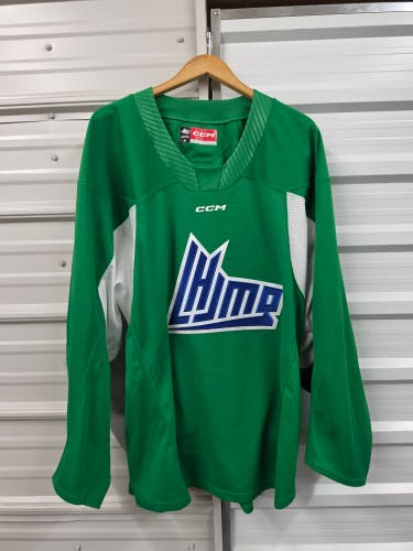 Green Size 56 CCM LHJMQ Practice Jersey (Used)