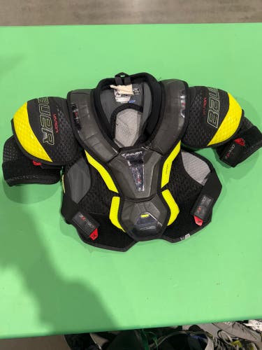 Small Junior Bauer Vapor 3X Pro Shoulder Pads (Used)