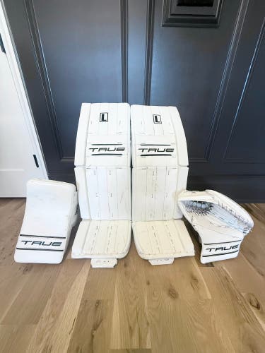 TRUE CATALYST L87 NITRO PRO CUSTOM GOALIE FULL SET 34+2 (used)